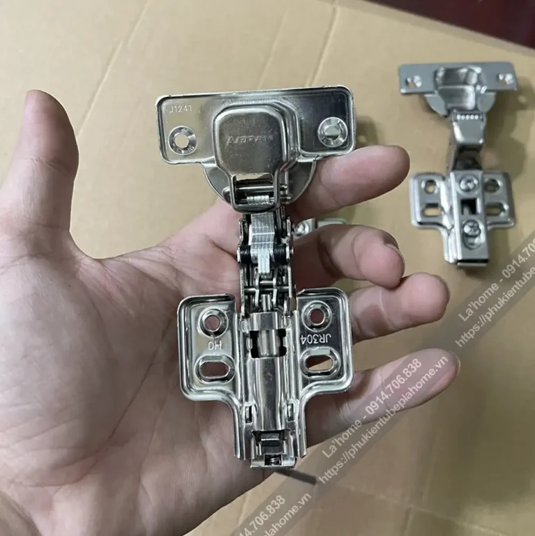 Bản Lề Cánh Tủ Bếp